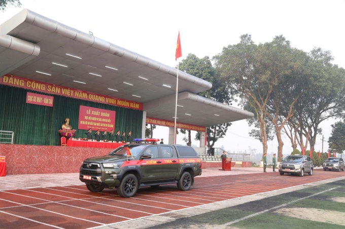 Các phương tiện đưa đón đại biểu dự Đại hội 14 được huy động. Ảnh: Quỳnh Hương