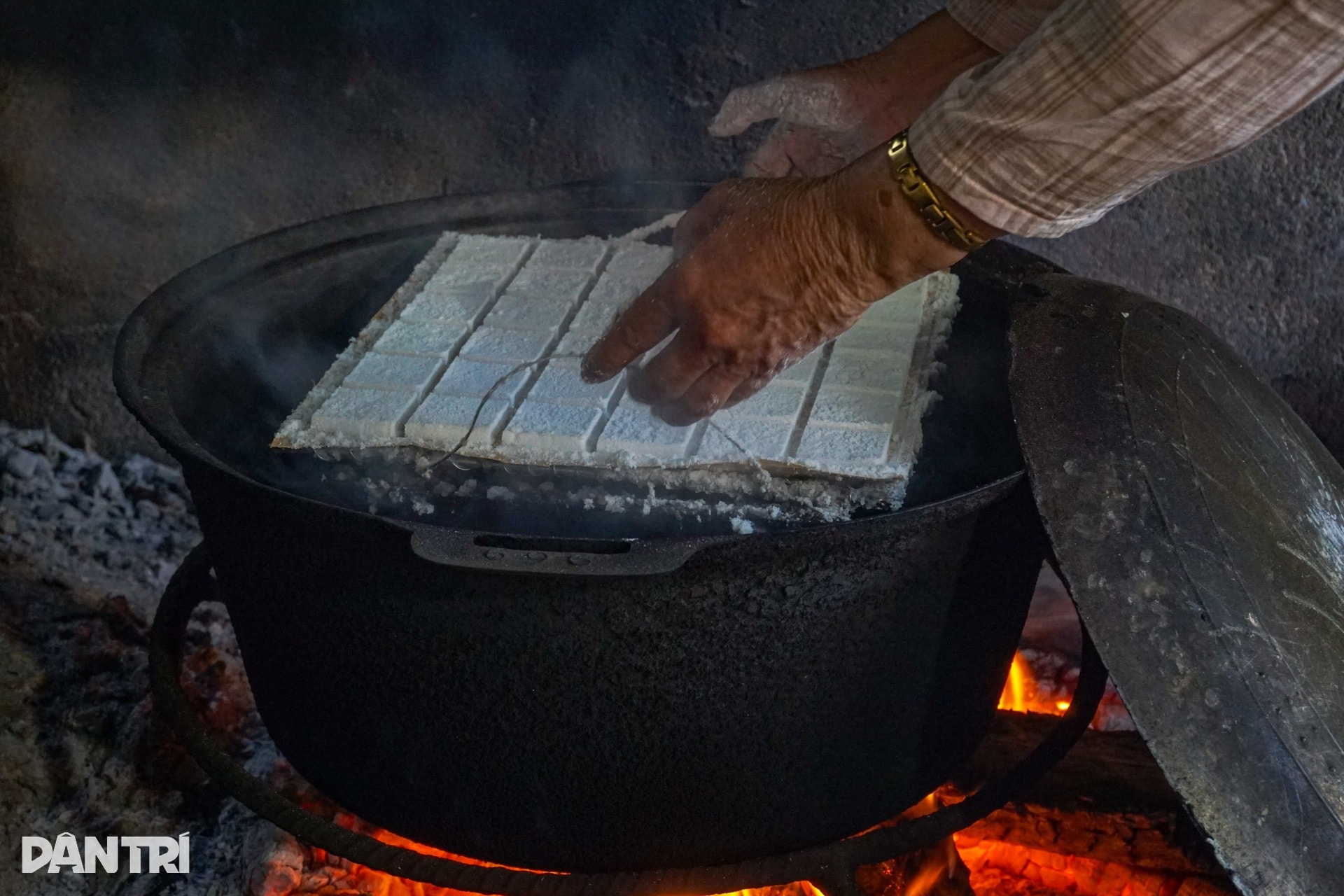 Chủ, thợ ngày đêm hơ lửa, đếm ngược số ngày chạy mùa bánh Tết - 5