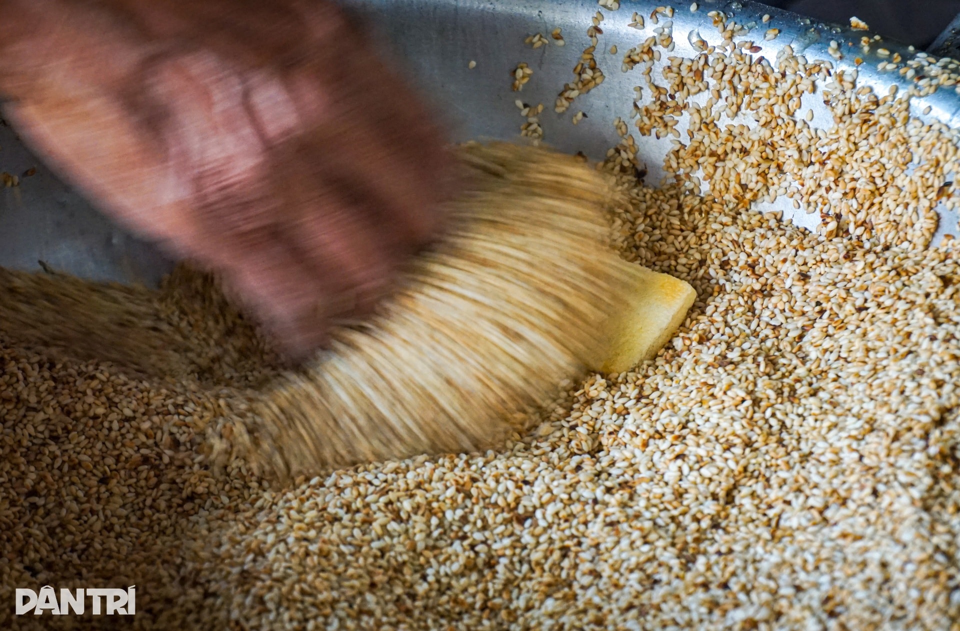 Chủ, thợ ngày đêm hơ lửa, đếm ngược số ngày chạy mùa bánh Tết - 10