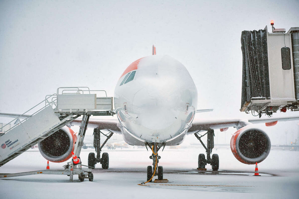 Tây Ban Nha: Vợ qua đời trước giờ bay, chồng vẫn cố đưa thi thể lên máy bay - 1