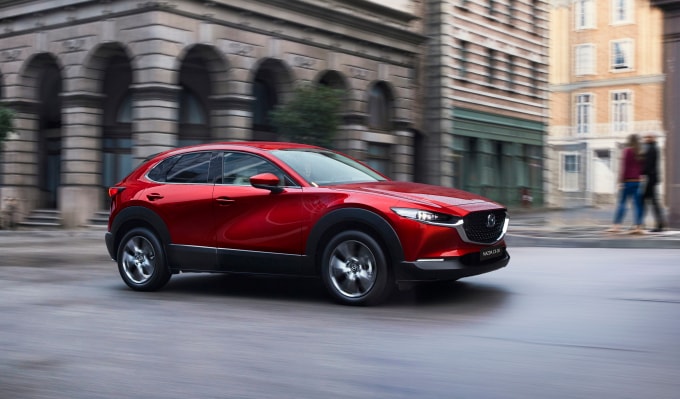 CX-30 trên đường phố. Ảnh: Mazda