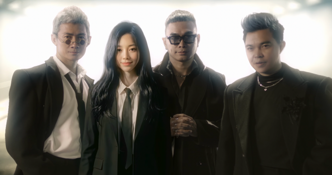 Ca sĩ ảo Ann (thứ hai từ trái sang) và nhóm MTV trong MV. Ảnh: Ban tổ chức cung cấp