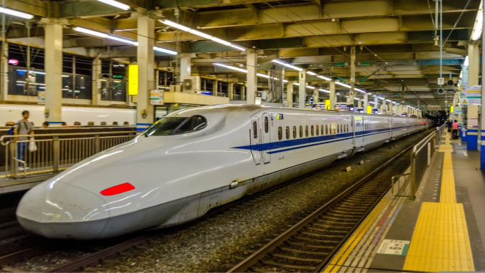 Tàu Shinkansen tại Nhật Bản. Ảnh: Shutterstock