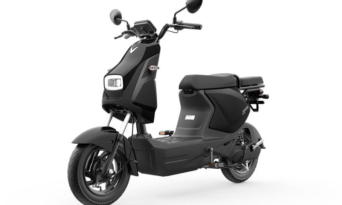 Xe điện Amio có khả năng tháo lắp bàn đạp, hướng đến nhóm học sinh sử dụng. Ảnh: VinFast