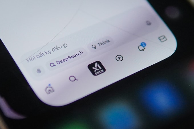 Giao diện AI Grok tích hợp trong X của Elon Musk. Ảnh: Lưu Quý