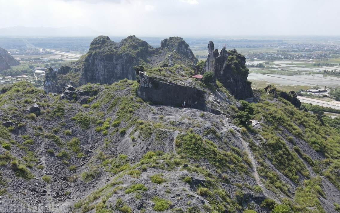 Phương án khoan lỗ "cứu" Hòn Vọng Phu trước nguy cơ đổ sập- Ảnh 3.