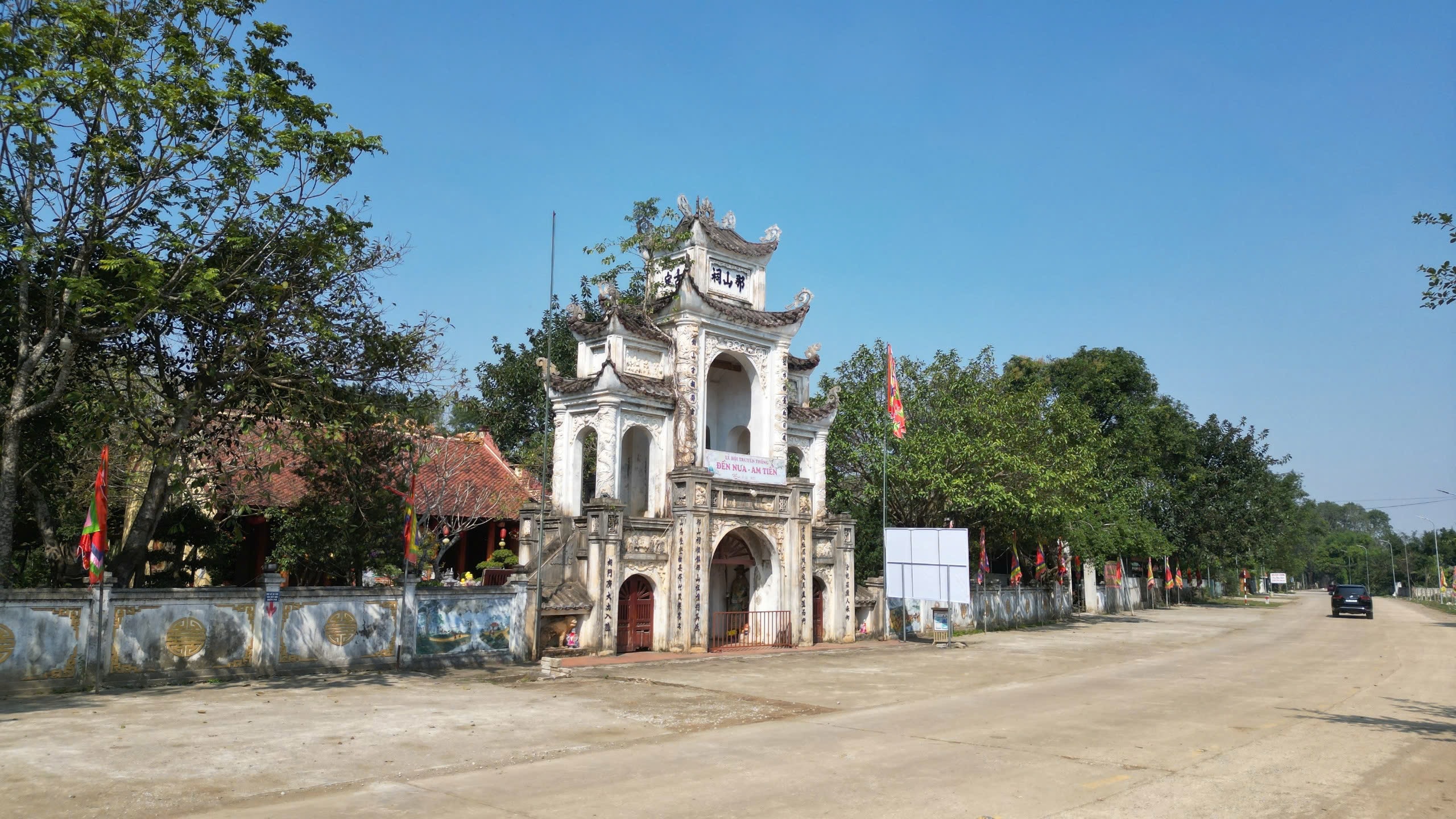 Huyệt đạo thiêng trên núi Nưa trong diện mạo mới - Ảnh 12.