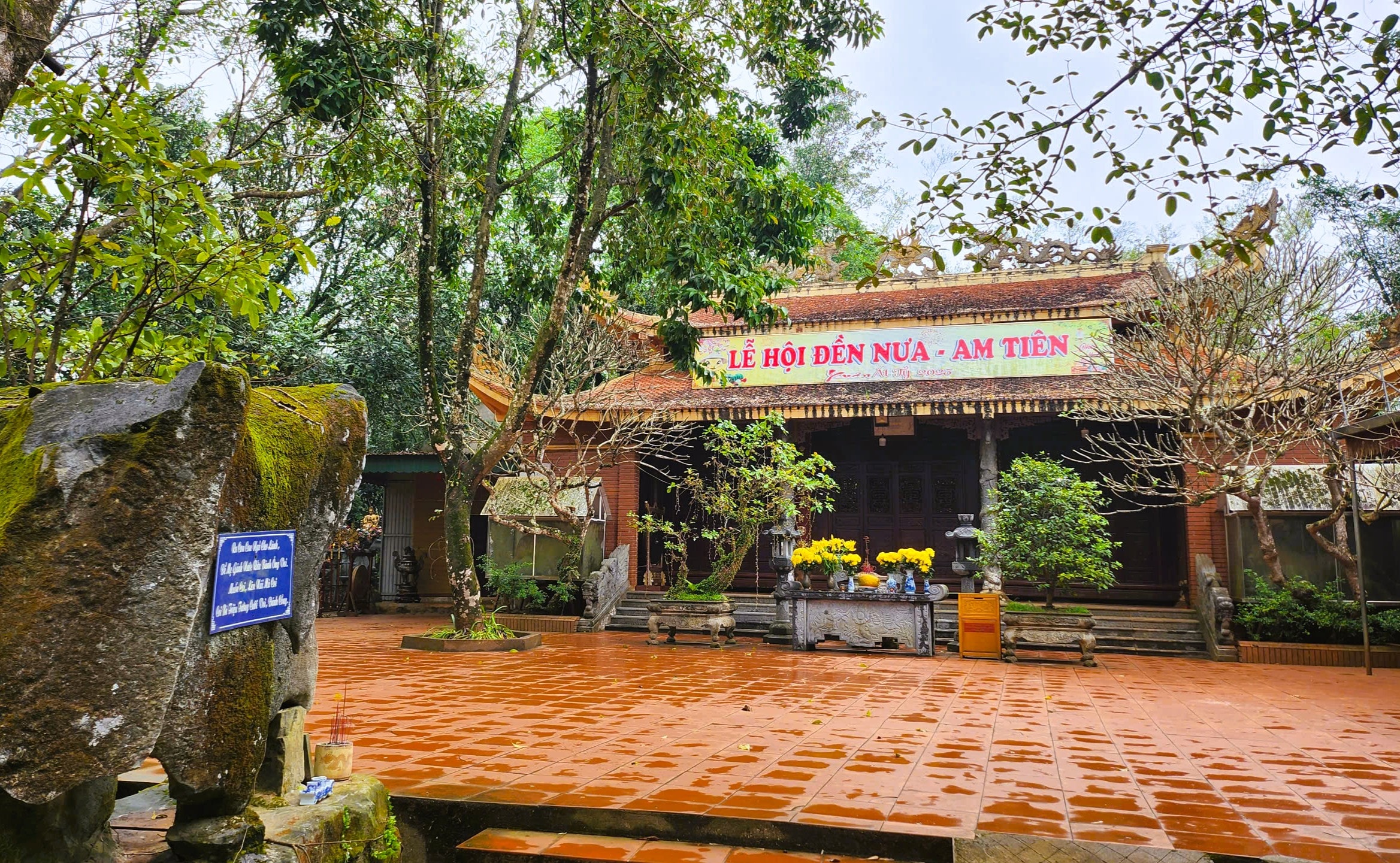 Huyệt đạo thiêng trên núi Nưa trong diện mạo mới - Ảnh 2.