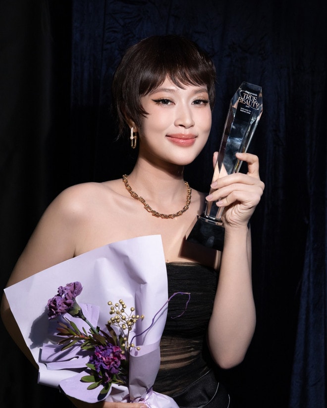 Dàn hoa hậu Việt Nam liên tiếp thắng lớn với loạt giải thưởng uy tín- Ảnh 2.