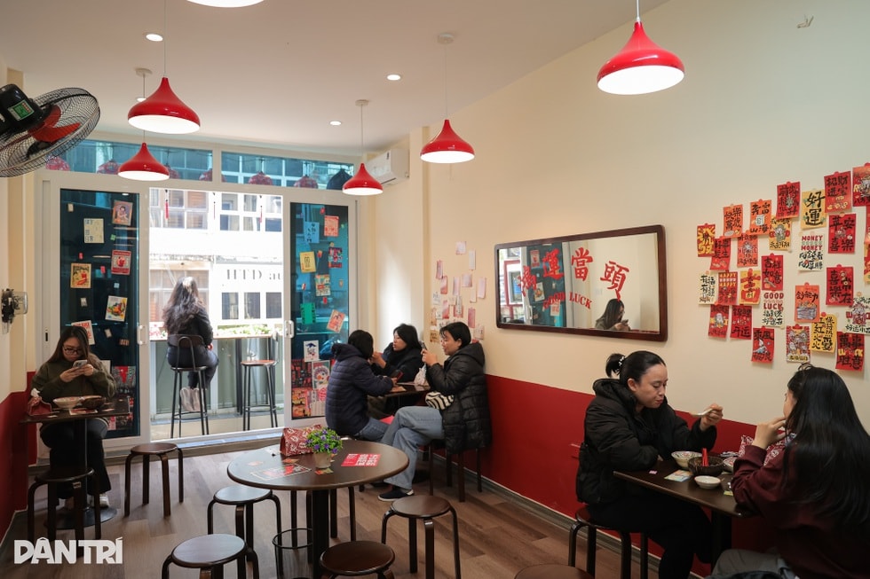 Cô gái 9X bỏ công việc văn phòng thu nhập 50 triệu đồng/tháng để đi bán chè - 3