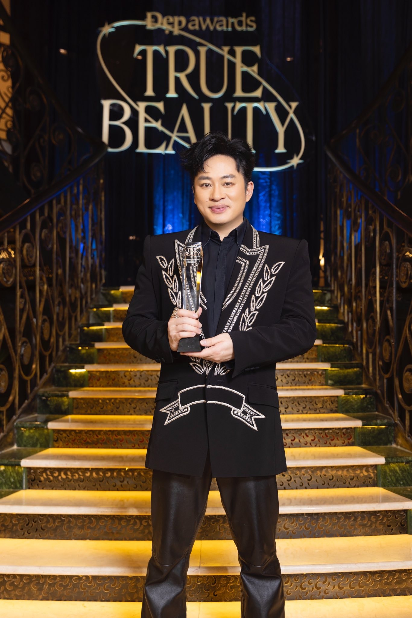 Tin vui của Tùng Dương và nhạc sĩ Nguyễn Văn Chung- Ảnh 3. Tin vui của Tùng Dương và nhạc sĩ Nguyễn Văn Chung- Ảnh 3.