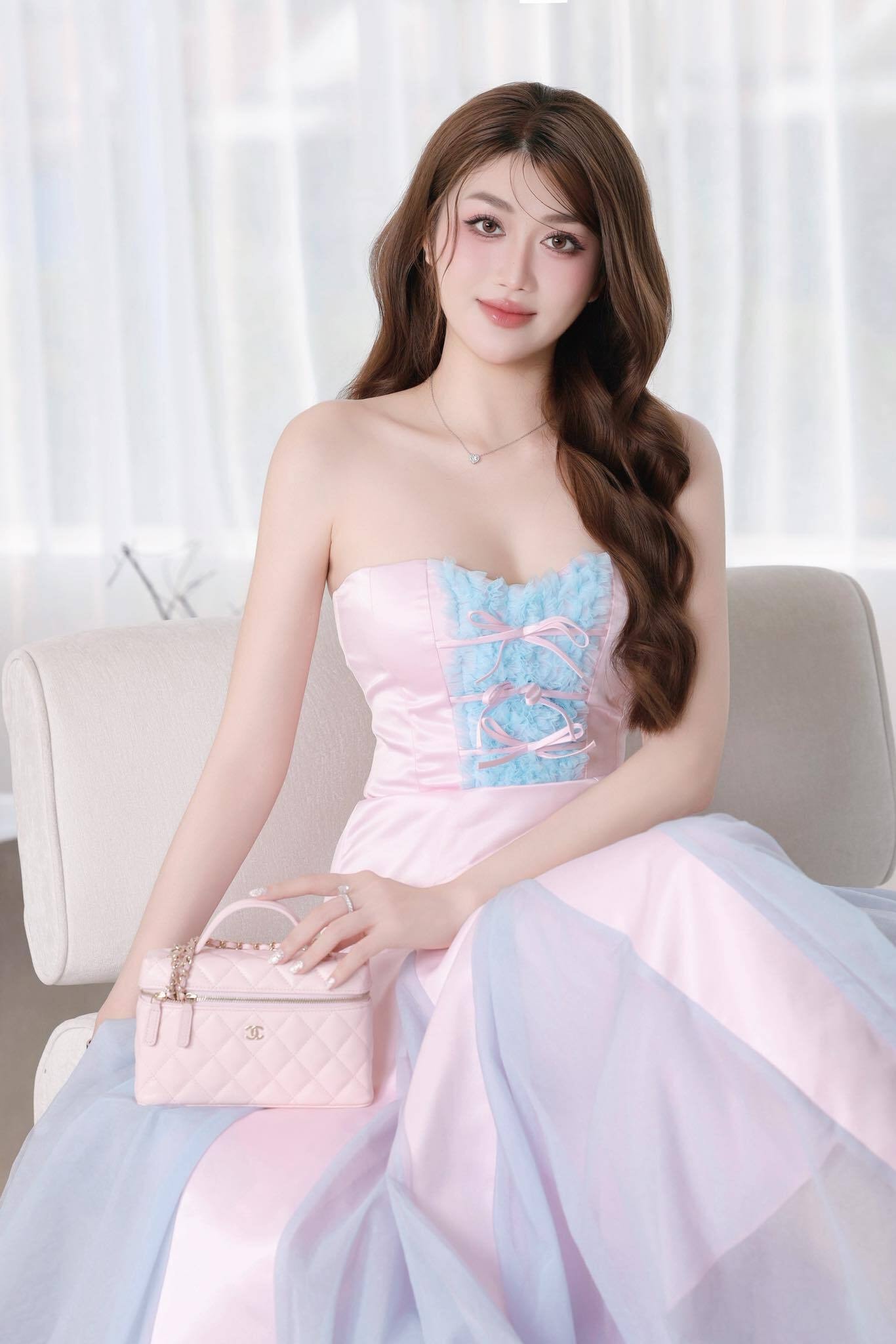 Trước đó, Kim Thủy cũng từng vài lần úp mở về bạn trai. Khi Đình Bắc giành danh hiệu 