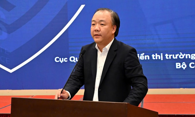 Cục trưởng Quản lý và phát triển thị trường trong nước (Bộ Công Thương) Trần Hữu Linh phát biểu tại hội nghị, ngày 16/1. Ảnh: DMS