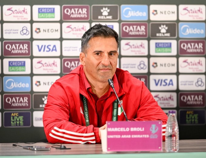 HLV Marcelo Broli họp báo tại vòng chung kết U23 châu Á 2026. Ảnh: AFC