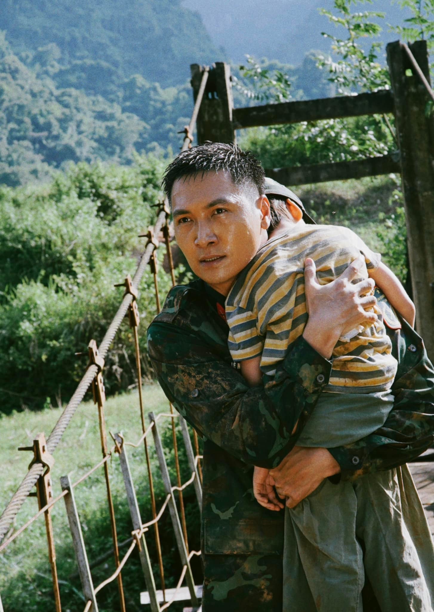 Mạnh Trường giành giải Cánh diều vàng cho hạng mục Nam diễn viên truyền hình xuất sắc.