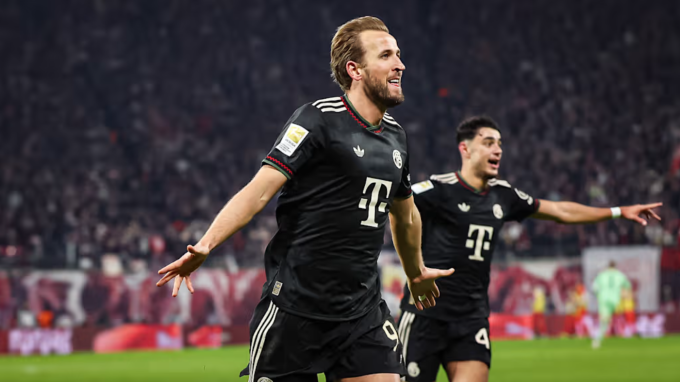 Harry Kane mừng bàn trong trận Bayern thắng RB Leipzig 5-1 ở vòng 18 Bundesliga ngày 17/1/2026. Ảnh: FC Bayern