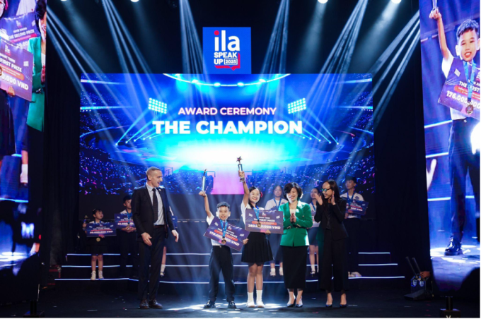 Quán quân của hai bảng đấu thuộc về Lê Quang Phúc và Nguyễn Khánh Hân. Ảnh: ILA