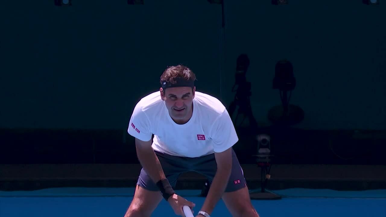 Federer hạ Ruud trong ngày tái xuất Australia Mở rộng