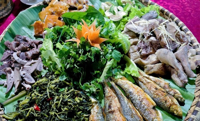 Nông dân Nghệ An nuôi con đặc sản “cổ ngắn” giá cao,  nhà hàng tranh nhau mua - Ảnh 3.