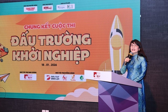 'Gen Z' dùng AI hồi sinh trang phục cũ, giảm rác thải ra môi trường- Ảnh 3.