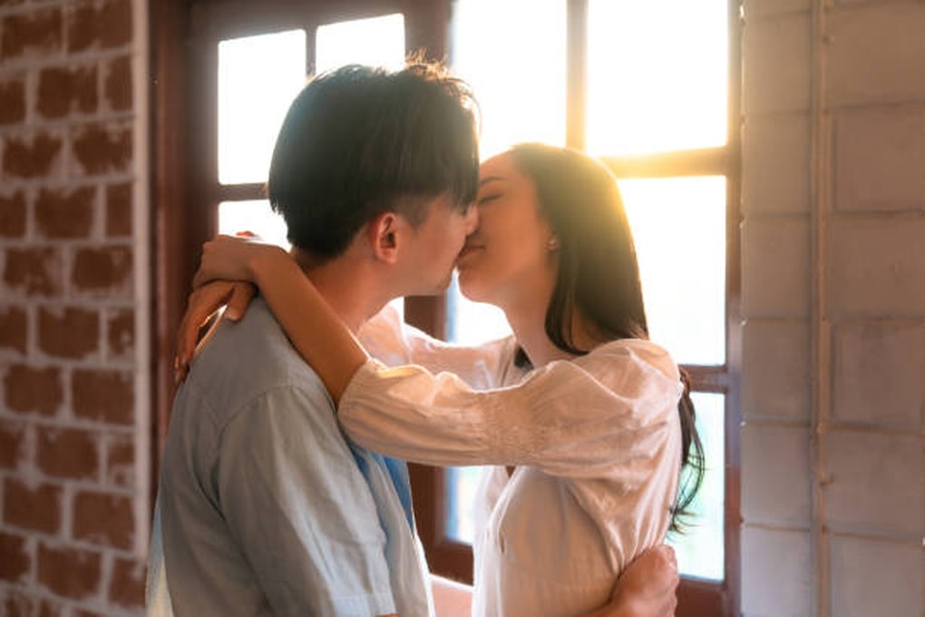 Bức ảnh vợ đi họp lớp bị chụp lén đăng lên mạng, tôi bàng hoàng - 1