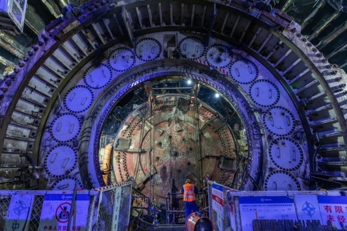 Cách Trung Quốc cứu cỗ máy 50 triệu USD kẹt dưới lòng đất