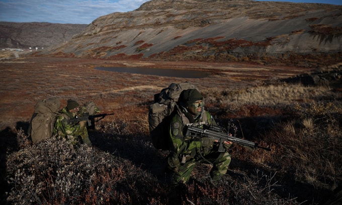 Binh sĩ Thụy Điển tham gia diễn tập chung với Đan Mạch, Đức, Pháp và Na Uy tại Greenland tháng 9/2025. Ảnh: Reuters