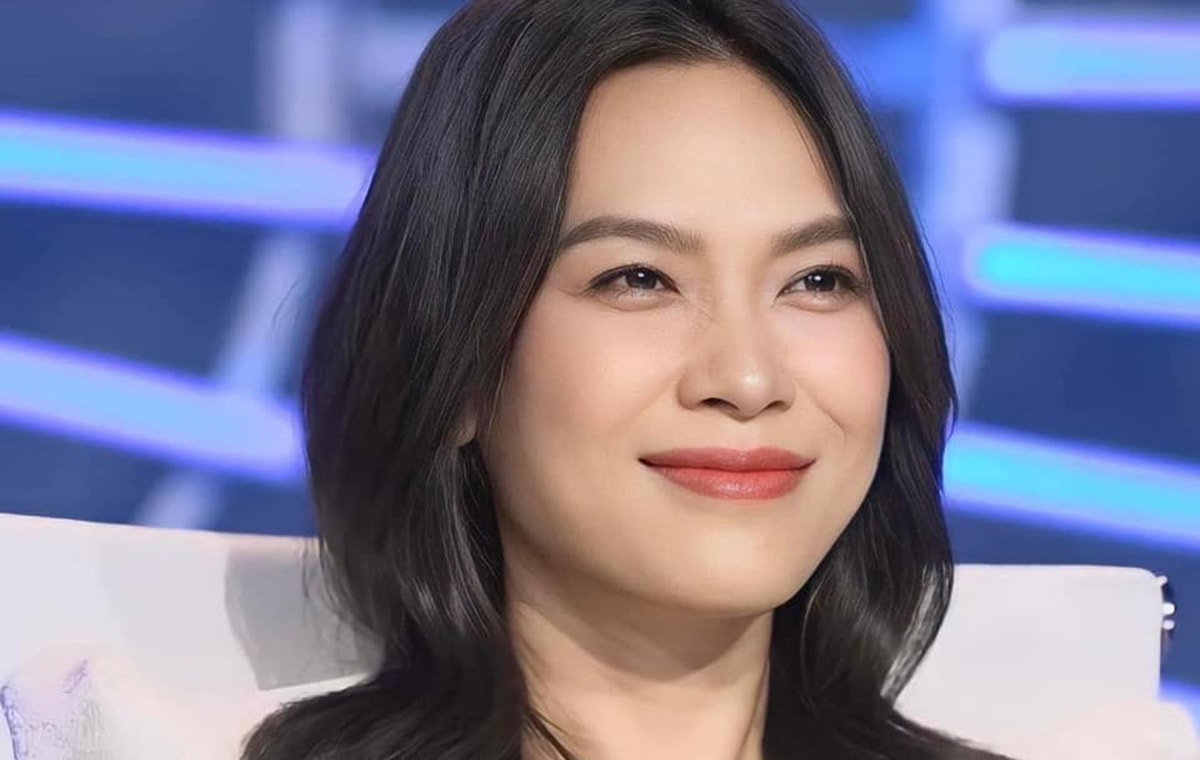 Mỹ Tâm tạo dáng tại trường quay Vietnam Idol 2023