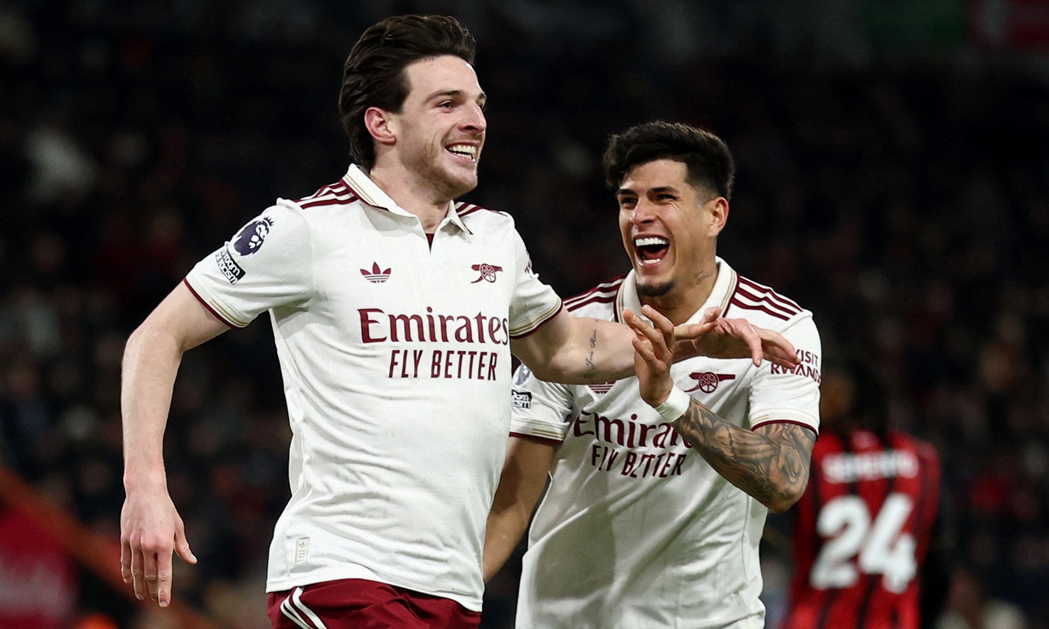 Arsenal đấu với Inter Milan ở lượt 7 Champions League.