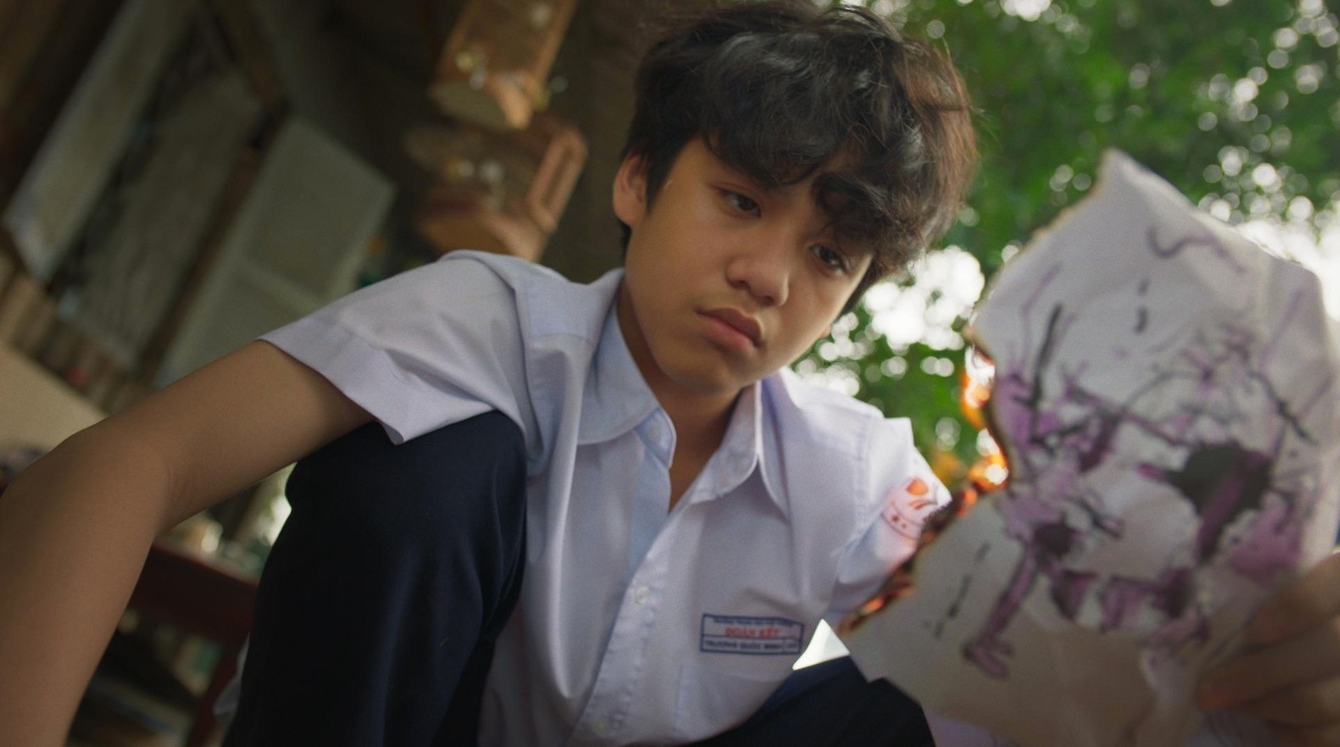 Diễn viên nhí đóng vai chính trong phim Việt đang dẫn đầu phòng vé là ai? - 1