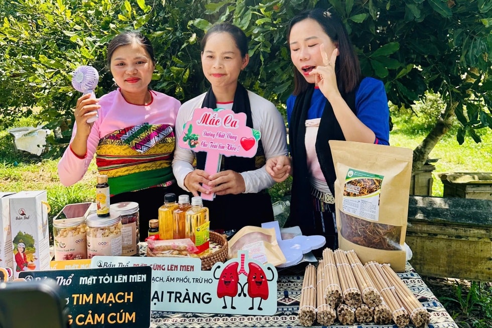 Những “nông dân số” nói không với ra chợ và tiền mặt - 3