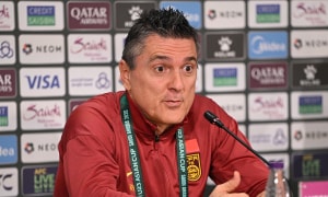 HLV Trung Quốc lo ngại thể lực khi đối đầu Việt Nam