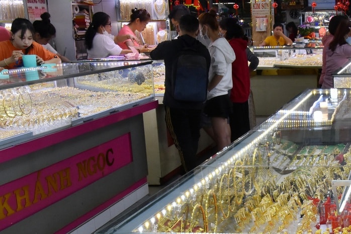 Giá vàng hôm nay 20-1: Tăng vọt mạnh mẽ trước căng thẳng thương mại Mỹ - châu Âu - Ảnh 1.