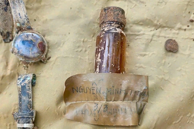 Phát hiện hài cốt liệt sỹ cùng nhiều di vật đặc biệt- Ảnh 2.