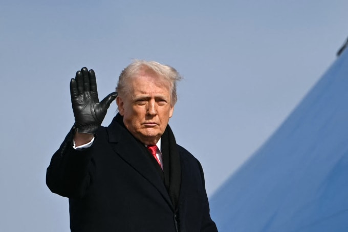 Tổng thống Mỹ Donald Trump tại căn cứ liên hợp Andrews, Maryland, hôm 16/1. Ảnh: AFP