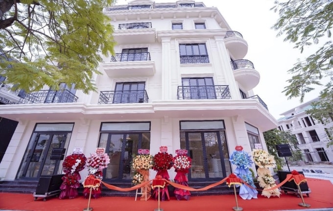 Sản phẩm của Lumire Villa đáp ứng nhu cầu kinh doanh đa năng, linh hoạt với 4 tầng 1 tum diện tích sử dụng hơn 400 m2. Ảnh: H2H Việt Nam