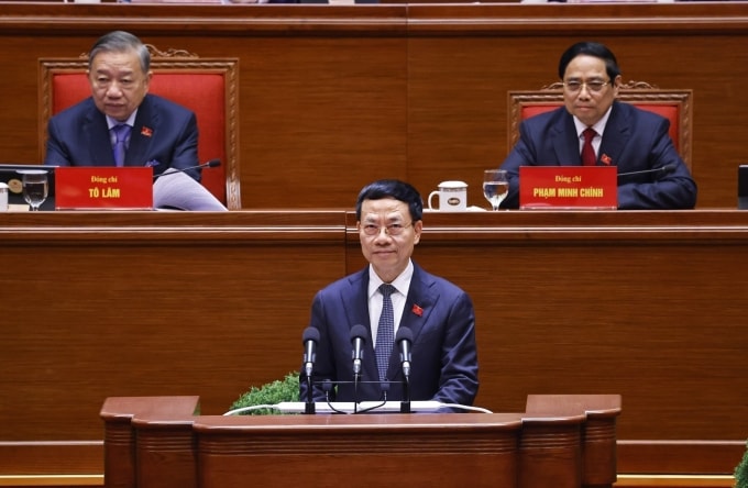 Bộ trưởng Bộ Khoa học và Công nghệ Nguyễn Mạnh Hùng trình bày tham luận tại Đại hội sáng 21/1. Ảnh: TTXVN