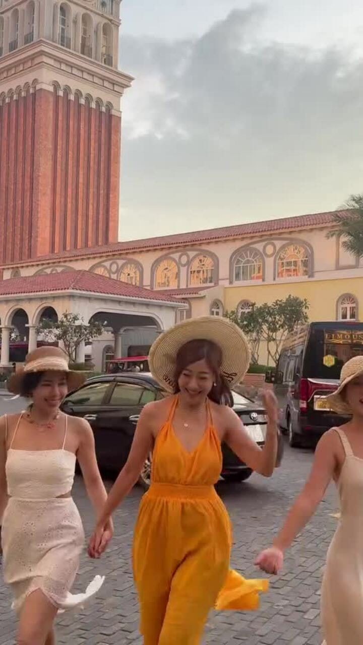 Chu Trí Hiền và bạn thân ở Phú Quốc