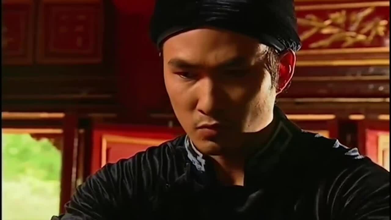 Phân cảnh của Chi Bảo trong phim 