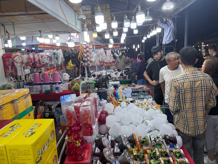 Tha hồ mua sắm tại chương trình kích cầu tiêu dùng phường Hạnh Thông , TP HCM - Ảnh 8.