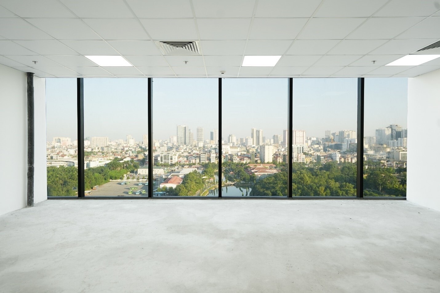 Mặt sàn văn phòng tại ROX Tower Goldmark City.