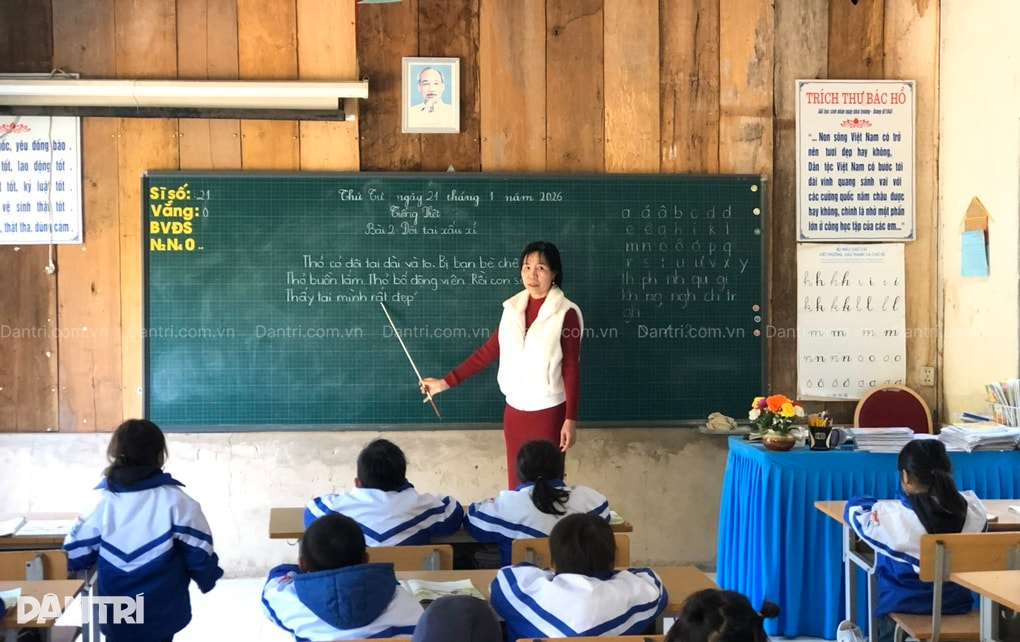 Học trò vùng cao Điện Biên: “Chúng con mong có lớp học mới!” - 2