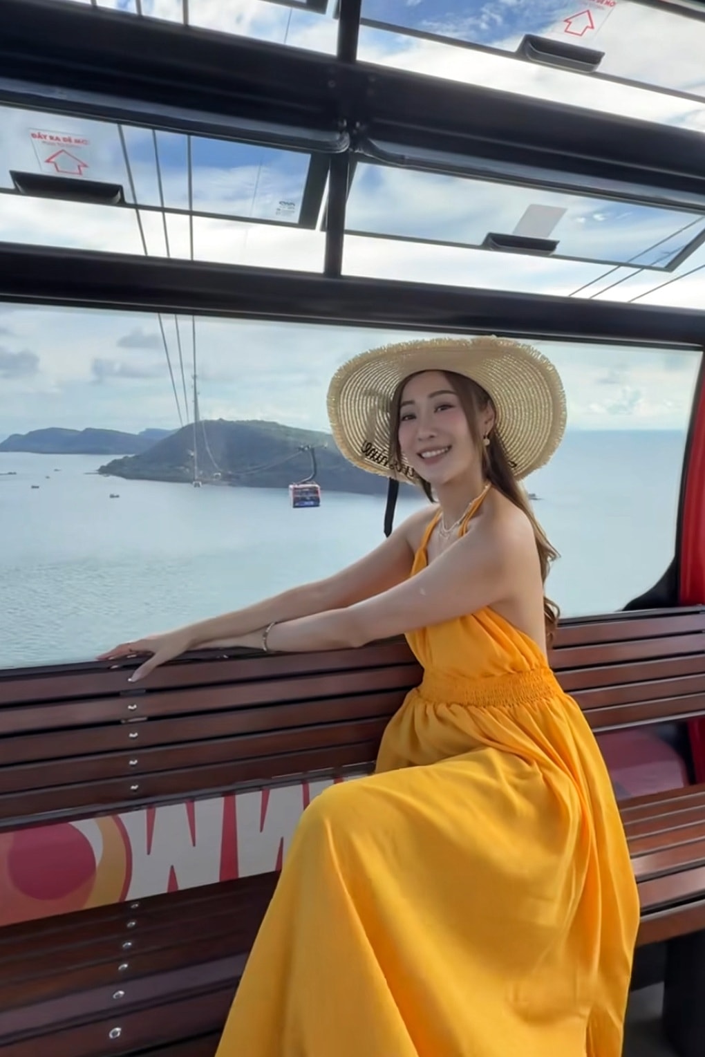 Mỹ nhân TVB khoe ảnh thả dáng ở Phú Quốc, tiết lộ điều gây choáng ngợp - 3