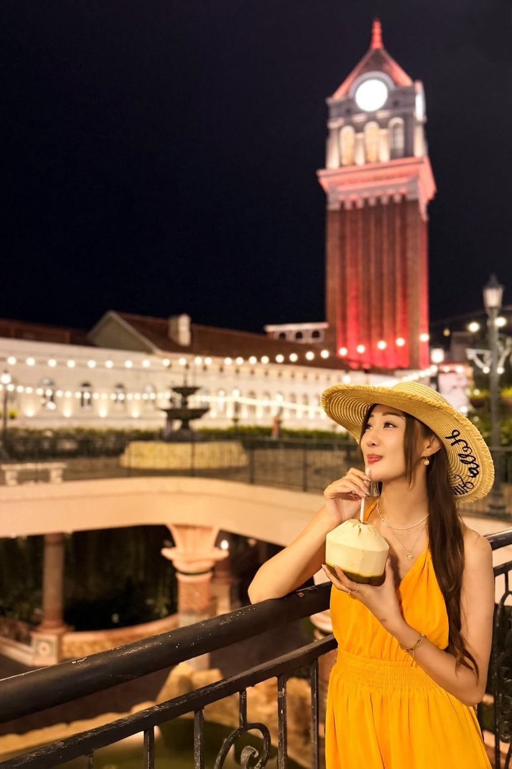 Mỹ nhân TVB khoe ảnh thả dáng ở Phú Quốc, tiết lộ điều gây choáng ngợp - 2