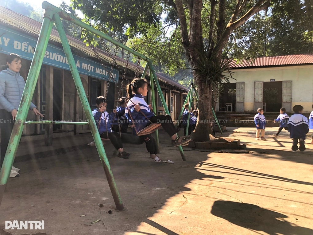 Học trò vùng cao Điện Biên: “Chúng con mong có lớp học mới!” - 4