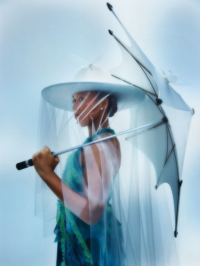 Naomi Osaka thường trang điểm, phối đồ và làm tóc kỹ lưỡng khi ra sân thi đấu. Ảnh: Vogue