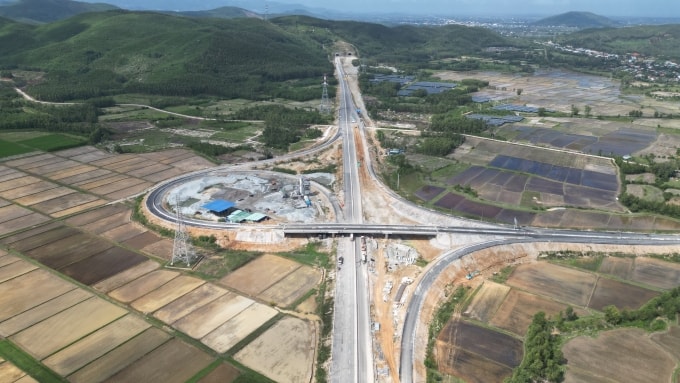 Nút giao cao tốc Quảng Ngãi - Hoài Nhơn thuộc tỉnh Quảng Ngãi. Ảnh: Phạm Linh
