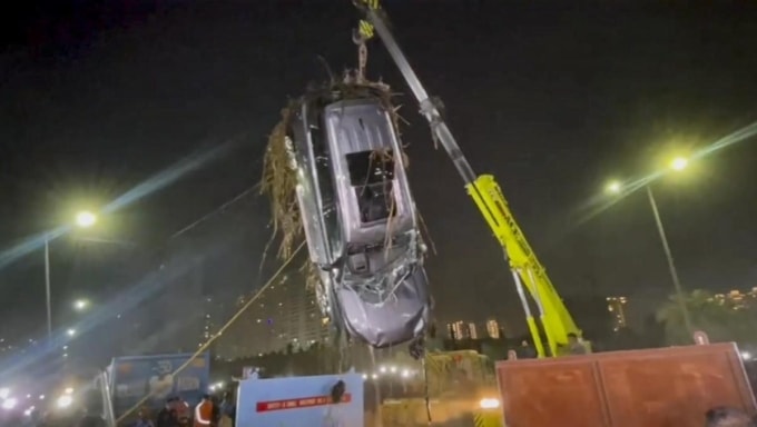 Xe của Yuvraj Mehta được trục vớt vào 20/1. Ảnh: The Hindu