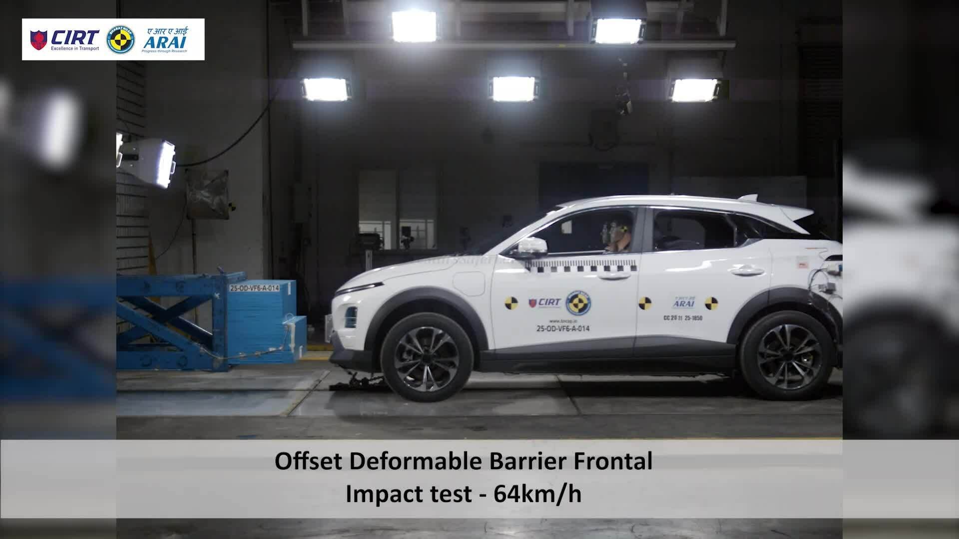 Hai mẫu xe VinFast đạt chứng nhận an toàn 5 sao