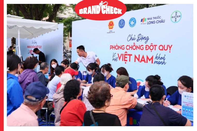 Long Châu đưa chương trình tầm soát đột quỵ miễn phí đến vùng sâu, vùng xa 